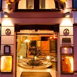 Atrium Hotel 3*