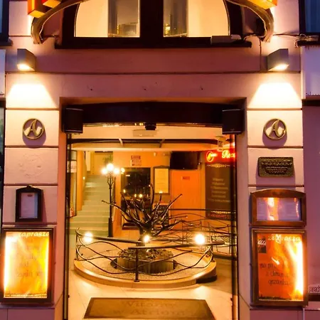 Atrium Hotel 3*