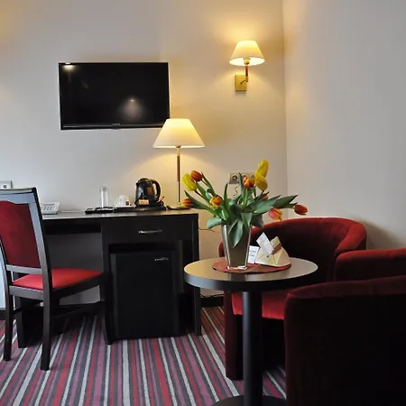 Atrium Hotel