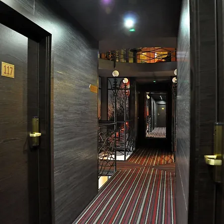 호텔 Atrium 3*